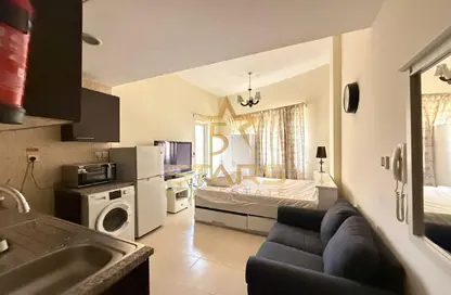 Apartment - Studio - 1 Bathroom for rent in Silicon Gates 4 - Silicon Gates - Dubai Silicon Oasis - Dubai