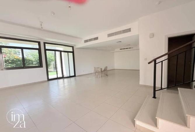 74236277 - Property Image 3