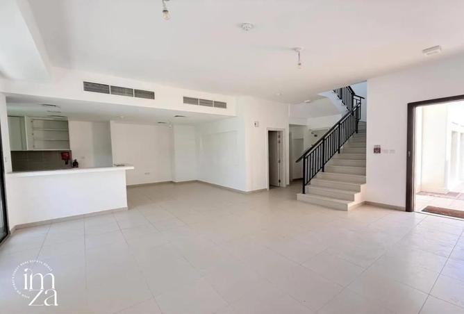 74236277 - Property Main Image