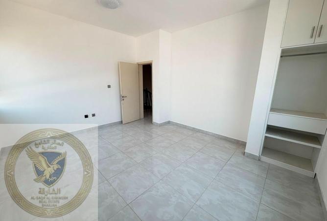 120669127 - Property Image 3