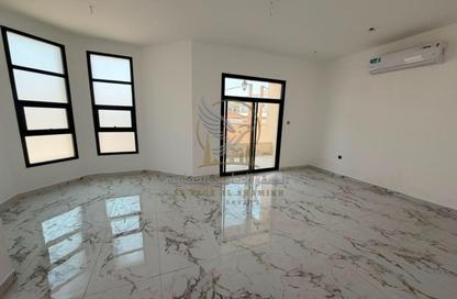 Villa - 4 Bedrooms - 6 Bathrooms for rent in Al Falaj - Al Riqqa - Sharjah Villa - 4 Bedrooms - 6 Bathrooms for rent in Al Falaj - Al Riqqa - Sharjah