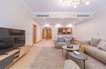 Apartment - 2 Bedrooms - 4 Bathrooms for rent in Al Hallawi - Shoreline Apartments - Palm Jumeirah - Dubai