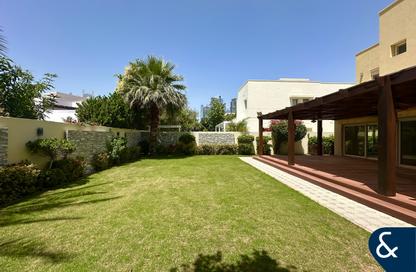 Villa - 5 - 4 for sale in Meadows 2 - Meadows - Dubai Villa - 5 - 4 for sale in Meadows 2 - Meadows - Dubai
