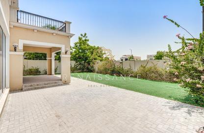 Villa - 4 - 5 for sale in Legacy Nova Villas - District 9 - Jumeirah Park - Dubai Villa - 4 - 5 for sale in Legacy Nova Villas - District 9 - Jumeirah Park - Dubai