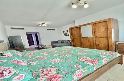 Apartment - Studio - 1 Bathroom for rent in Beach Tower 1 - Al Khan Lagoon - Al Khan - Sharjah
