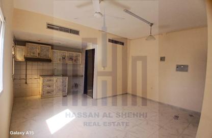 Apartment - Studio - 1 Bathroom for rent in Muwailih Building - Muwaileh - Sharjah