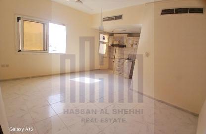 Apartment - Studio - 1 Bathroom for rent in Muwailih Building - Muwaileh - Sharjah