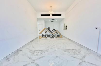 Apartment - 2 Bedrooms - 3 Bathrooms for rent in Al Amir Hamad Building - International City Phase 2 - Al Warsan 4 - Al Warsan - Dubai