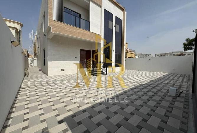 102000015 - Property Image 2