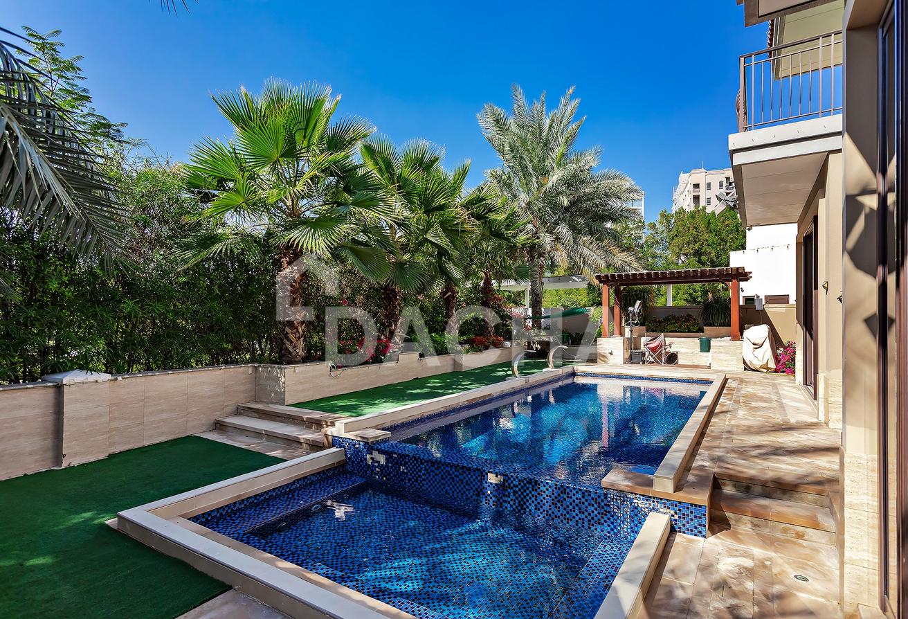 Elegant Villa | Lake Views | Exclusive Community photo 4
