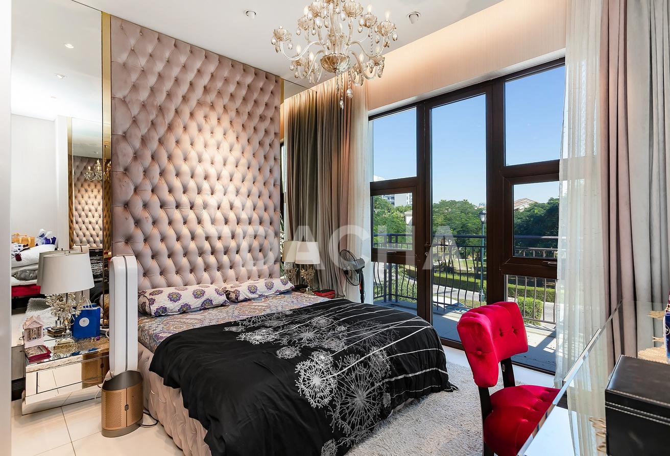 Elegant Villa | Lake Views | Exclusive Community photo 18