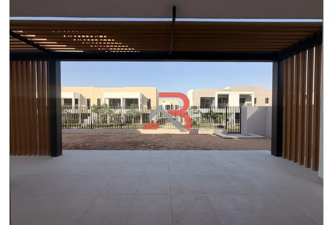 87892691 - صورة العقار 2