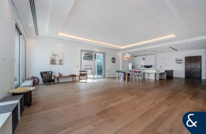 Apartment - 4 Bedrooms - 5 Bathrooms for sale in Dream Palm Residence - The Crescent - Palm Jumeirah - Dubai Apartment - 4 Bedrooms - 5 Bathrooms for sale in Dream Palm Residence - The Crescent - Palm Jumeirah - Dubai