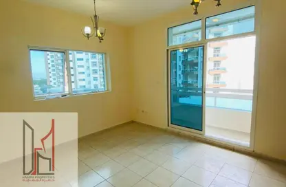 Apartment - 2 Bedrooms - 2 Bathrooms for rent in Axis Residence 2 - Axis Residence - Dubai Silicon Oasis - Dubai