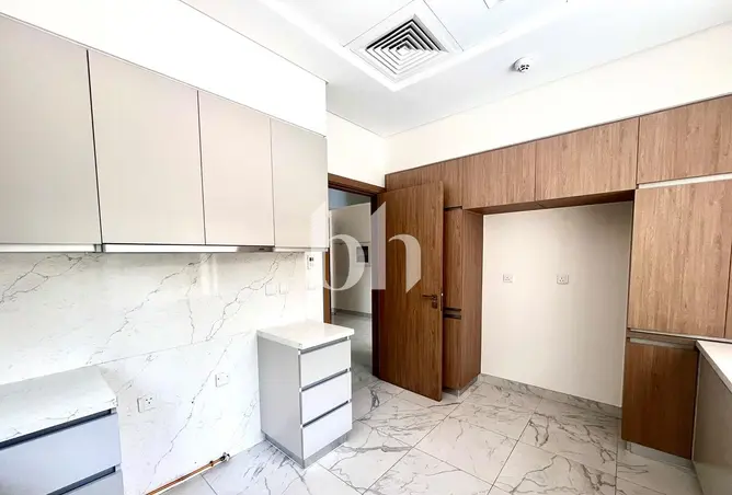 156926683 - Property Image 2
