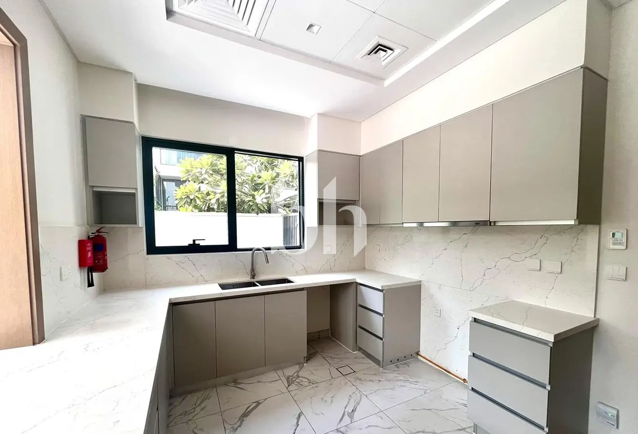 156926683 - Property Main Image