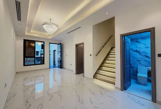 156002785 - Property Image 2
