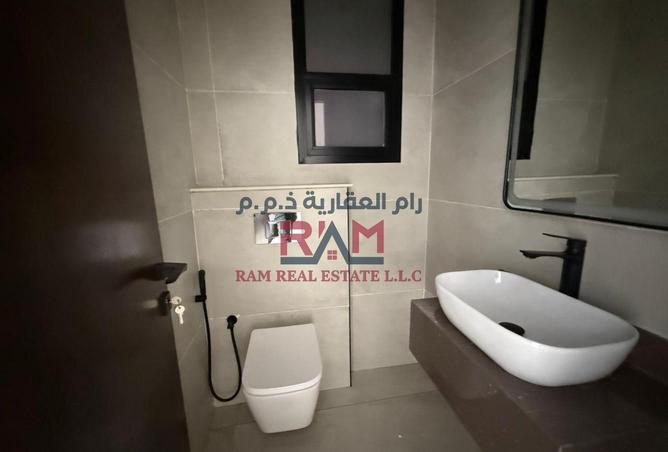 56976289 - Property Image 3