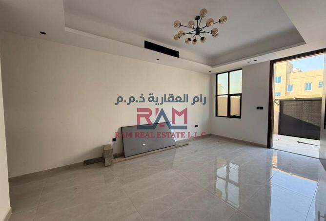 56976289 - Property Image 2