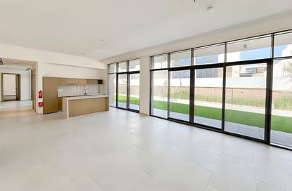 Villa - 4 - 5 for rent in Tilal Al Furjan - Al Furjan - Dubai Villa - 4 - 5 for rent in Tilal Al Furjan - Al Furjan - Dubai
