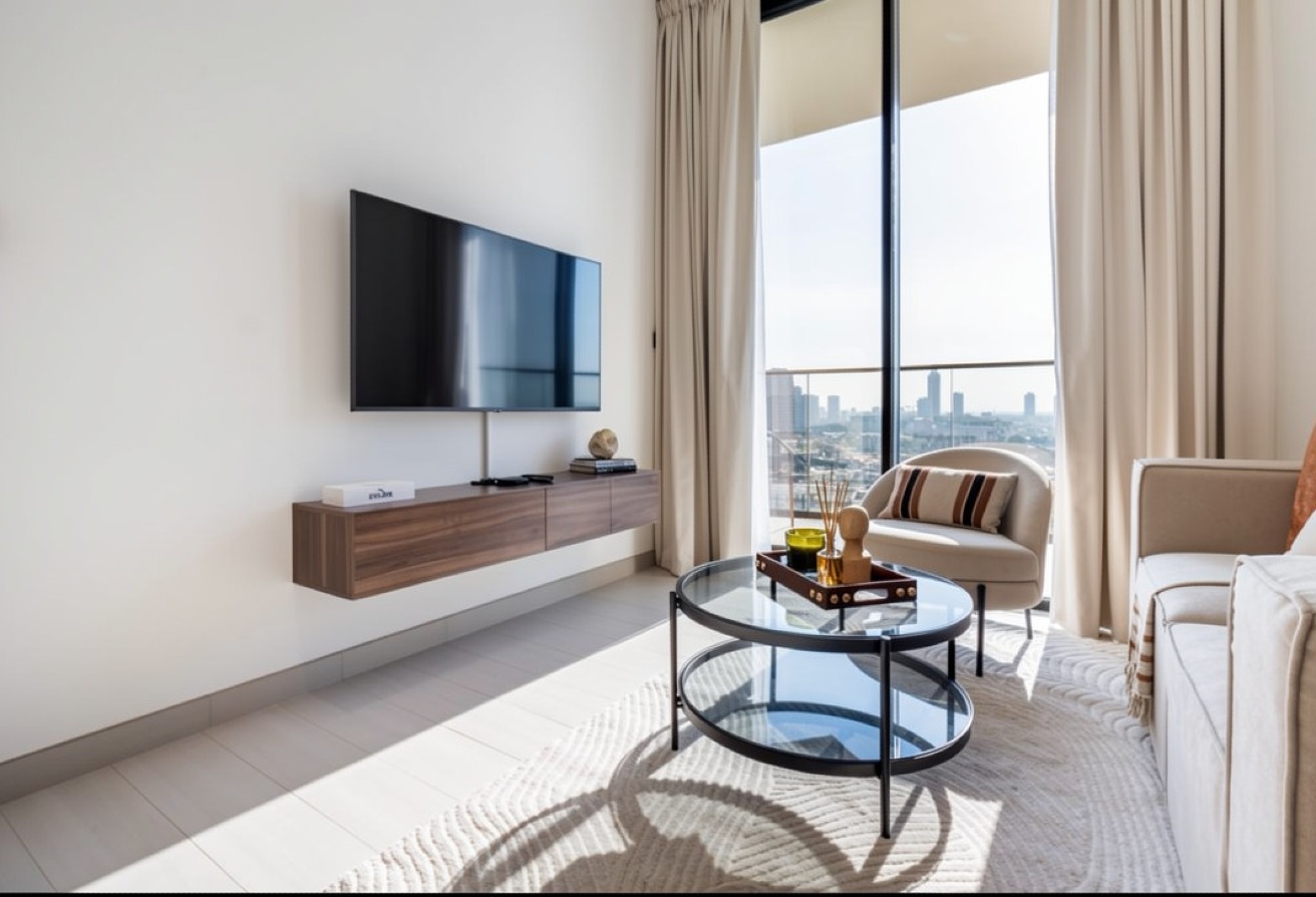 ELEGANT | SPACIOUS | MULTIPLE CHEQUES gallery image