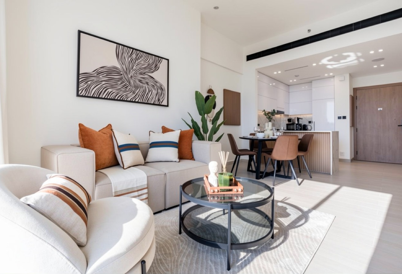 ELEGANT | SPACIOUS | MULTIPLE CHEQUES