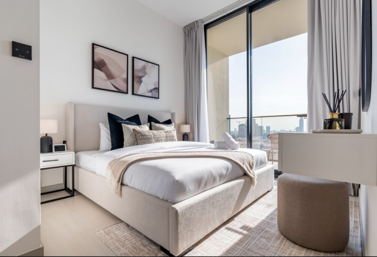 ELEGANT | SPACIOUS | MULTIPLE CHEQUES gallery image