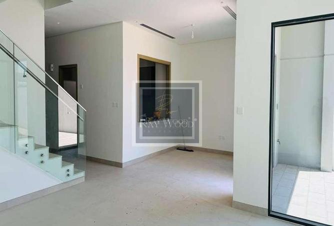 60912600 - Property Main Image