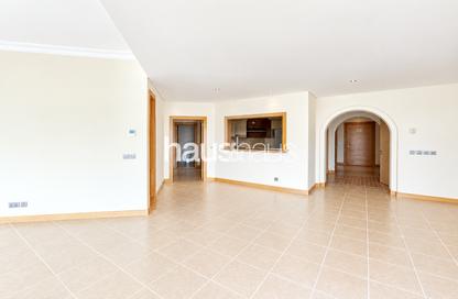 Apartment - 3 - 4 for rent in Al Khudrawi - Shoreline Apartments - Palm Jumeirah - Dubai