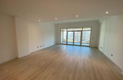 Apartment - 1 Bedroom - 2 Bathrooms for rent in Al Sarrood - Shoreline Apartments - Palm Jumeirah - Dubai