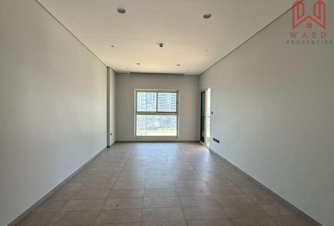 100387012 - Property Image 2