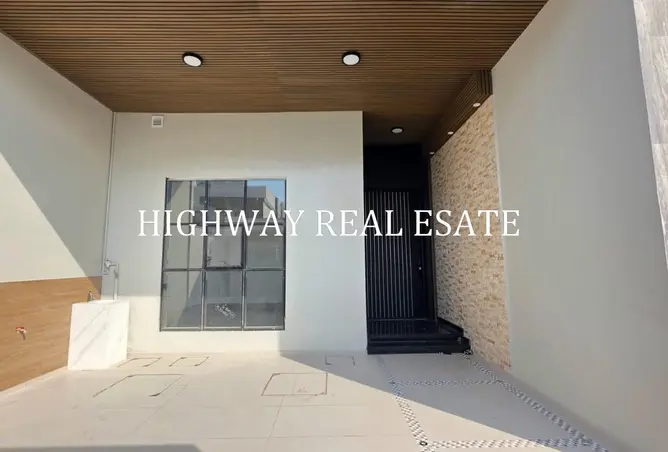 165580005 - Property Image 3