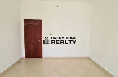 Apartment - 1 Bedroom - 2 Bathrooms for rent in Al Mamzar - Al Mamzar - Sharjah - Sharjah