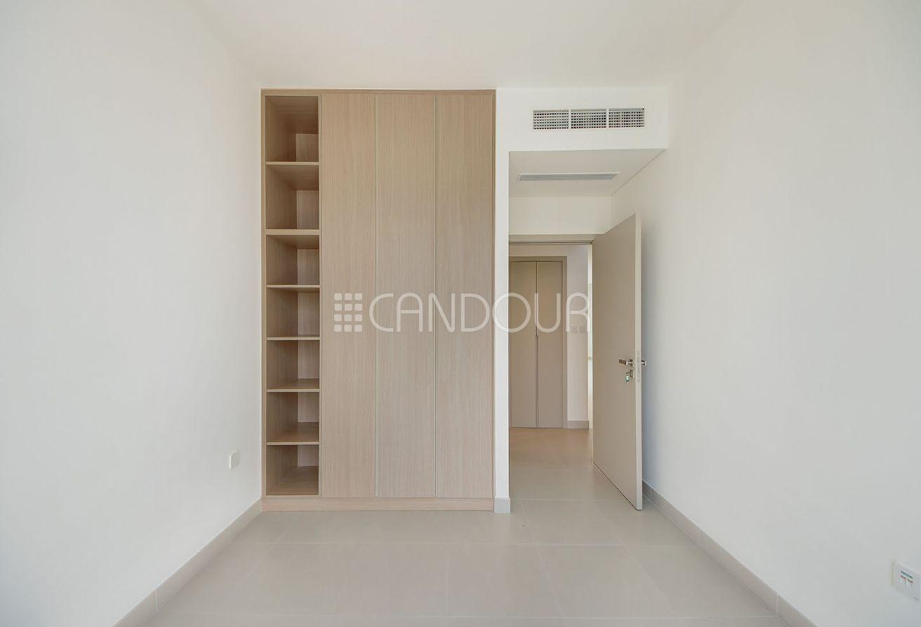 Brand New|Golf Course View| 4BR + Maid | 4 Cheques photo 17