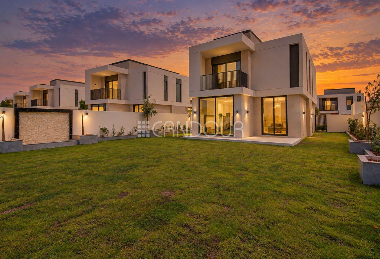 Brand New|Golf Course View| 4BR + Maid | 4 Cheques
