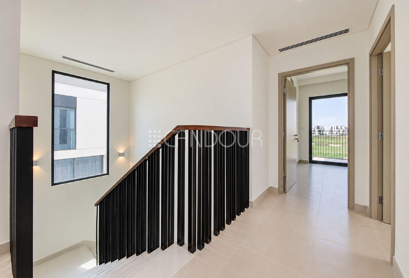 Brand New|Golf Course View| 4BR + Maid | 4 Cheques photo 13