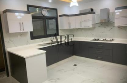 Villa - 4 Bedrooms - 5 Bathrooms for sale in Al Hooshi Villas - Hoshi - Al Badie - Sharjah
