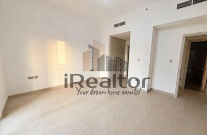 Apartment - 2 - 3 for rent in Views B - Yas Golf Collection - Yas Island - Abu Dhabi