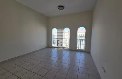 شقة - غرفة نوم - 2 حمامات للبيع في مبنى 167 - طراز حديث - ديسكفري جاردنز - دبي