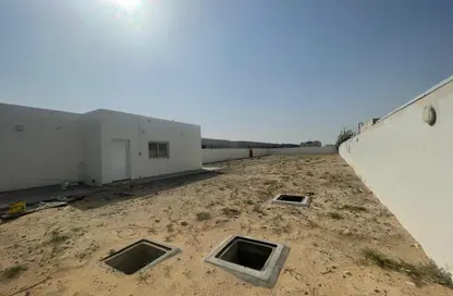 أرض - استوديو للايجار في الصجعة الصناعية - الصجعة - الشارقة