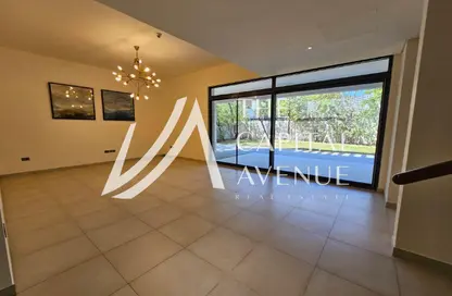 فيلا - 5 غرف نوم - 6 حمامات للايجار في الياس الغرببة - جزيرة ياس - أبوظبي