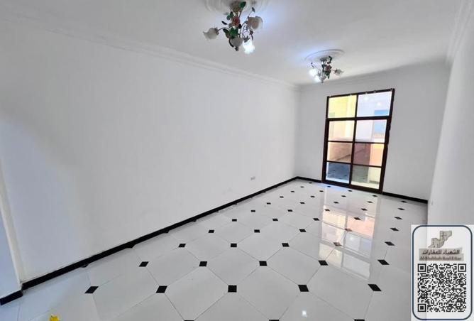 100432555 - Property Image 2