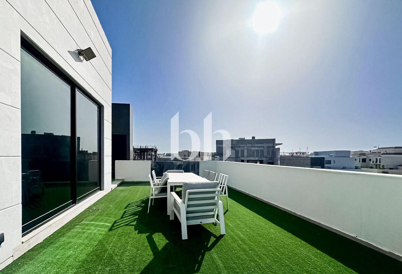 FULLY FURNISHED | Ready to move | UPGRADED photo 17