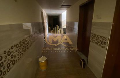 سكن عمال - استوديو - 8 حمامات للايجار في الجرف الصناعية 1 - الجرف الصناعية - عجمان