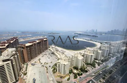 Apartment - Studio - 1 Bathroom for rent in The Palm Tower - Palm Jumeirah - Dubai