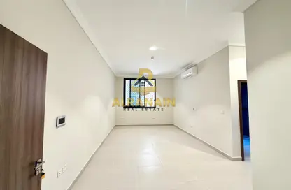 شقة - 2 غرف نوم - 2 حمامات للايجار في الرويكة - المويجي - العين