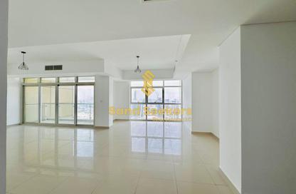 Apartment - 3 Bedrooms - 4 Bathrooms for rent in Tala Tower - Marina Square - Al Reem Island - Abu Dhabi
