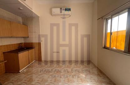 Apartment - Studio - 1 Bathroom for rent in Fire Station Road - Muwaileh - Sharjah Apartment - Studio - 1 Bathroom for rent in Fire Station Road - Muwaileh - Sharjah