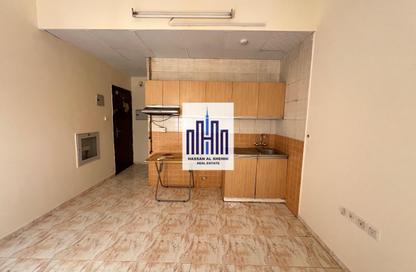 Apartment - Studio - 1 Bathroom for rent in Fire Station Road - Muwaileh - Sharjah
