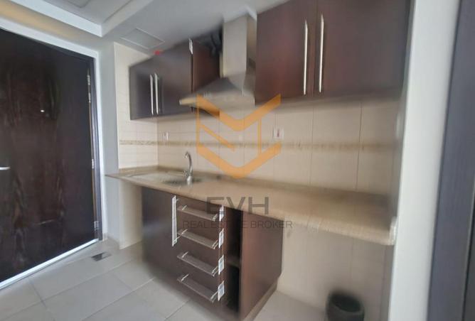 143740610 - Property Image 2